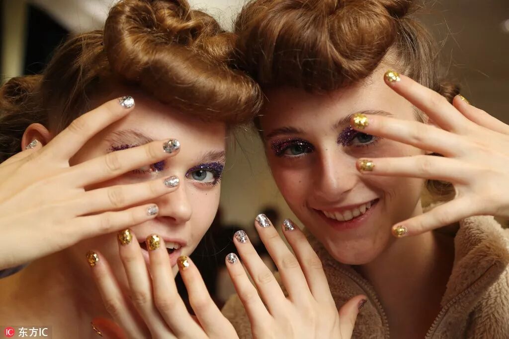 为什么手部肌肤的衰老会比脸部快？||Tao VOGUE