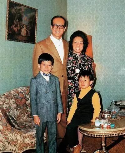 王俪桥父亲_王俪桥生日_王俪桥