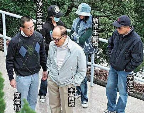 王俪桥父亲_王俪桥_王俪桥生日