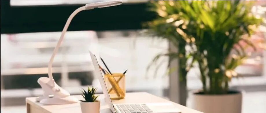 在办公室工作，一定要学会说“三”道“四”