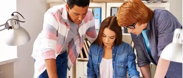 最可怕的是，自己没本事还瞧不起工作（深思）