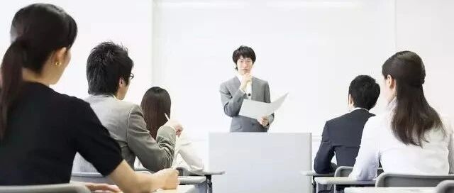 会说话的领导，员工才服气！