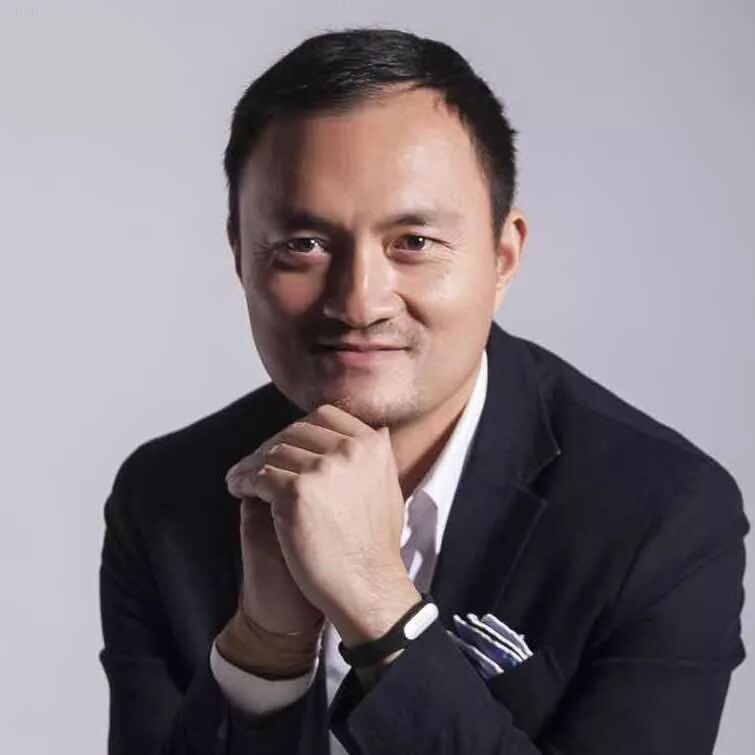 中衡设计集团股份有限公司董事长,首席总建筑师,江苏省设计大师冯正功