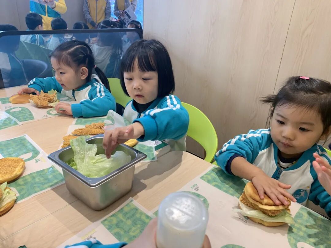 汉堡用英语怎么说_用中文谐音说英语_东北英语哥用多国口音说英语