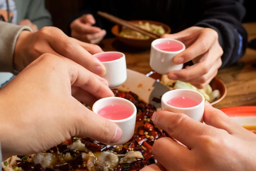省酒龙头及区域酒企如何在行业调整期实现增长？