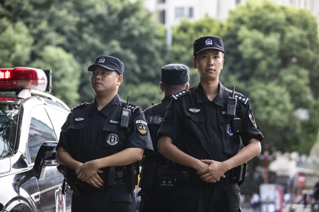 重庆南川公安全警动员全力以赴迎战高温酷暑