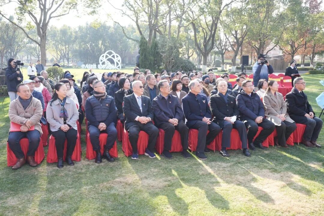 d79ce6f26398ae1fb3d24c2cc3e01273.jpg