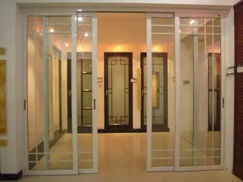 兰州博艺鑫金属装饰有限公司（Tel：13893419914）是一家专业从事大门、围栏、锌钢护栏、楼梯扶手、阳台护栏、百叶、各种防护网,不锈钢玻璃门、玻璃雨棚等铁艺、不锈钢系列产品的研发，生产及销售为一体的大型企业。承接各种大小铁艺,钢结构工程。