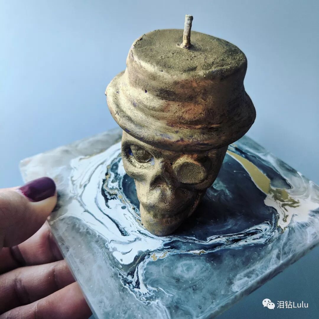 当画家爱上了做蜡烛这件事