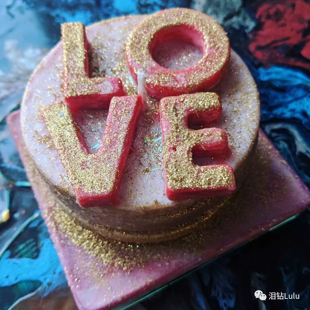 当画家爱上了做蜡烛这件事