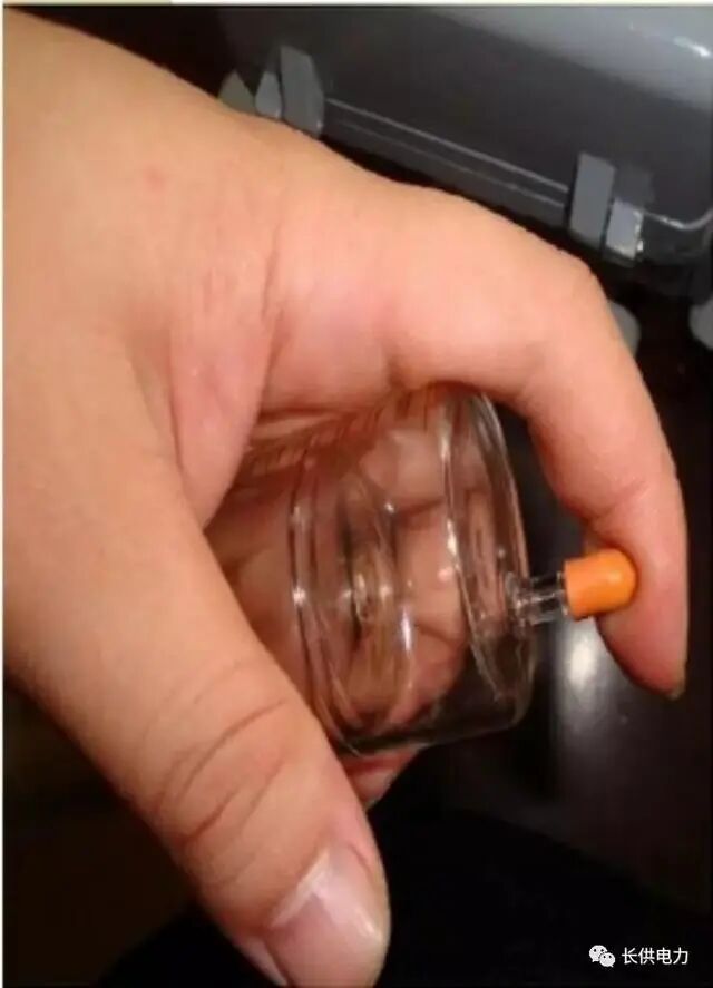 手把手教你主变本体瓦斯继电器取气方法，看这个就够了！的图18