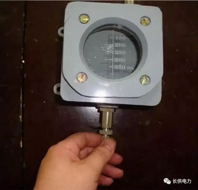 手把手教你主变本体瓦斯继电器取气方法，看这个就够了！的图22