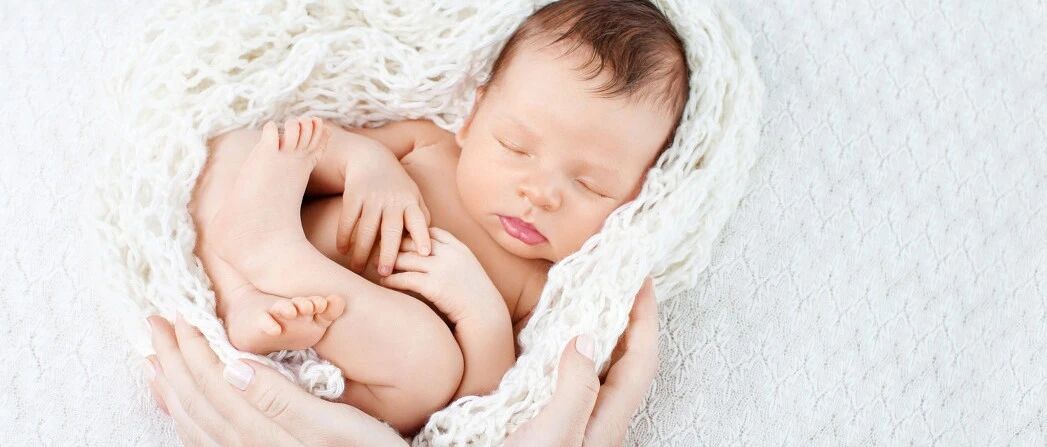 新生儿睡得太久会饿吗？来，我告诉你答案......