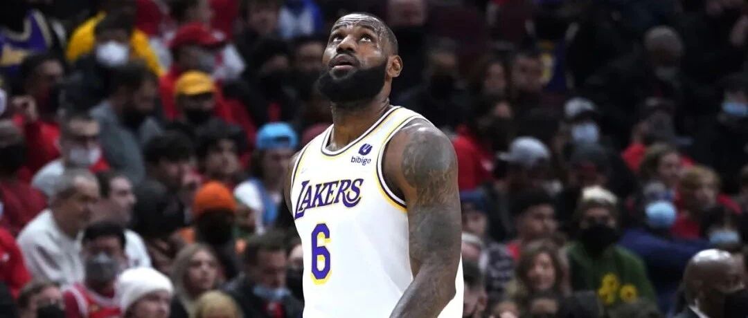 詹姆斯重回组织中锋，但这样能撑多久？