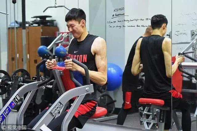衝擊NBA的中國球員：自己做飯很孤獨 最無奈是沒人理解 運動 第2張