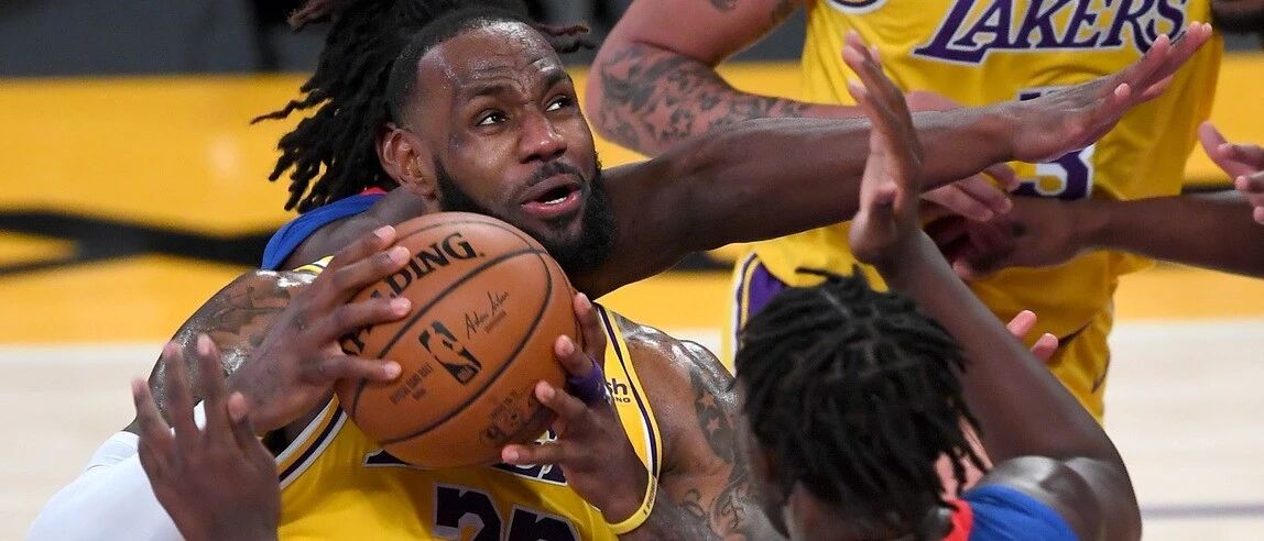 鏖战双加时才赢下活塞的湖人，需要交易罗斯吗？