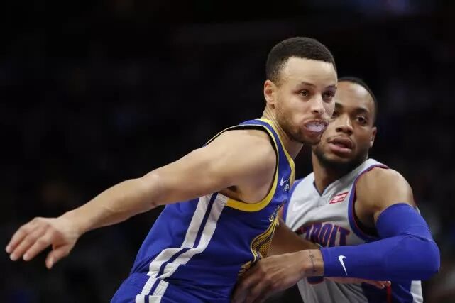 庫裏複出三巨頭砍76分 勇士不敵活塞遭二連敗（庫裏複出加時賽17分勇士勝開拓者）