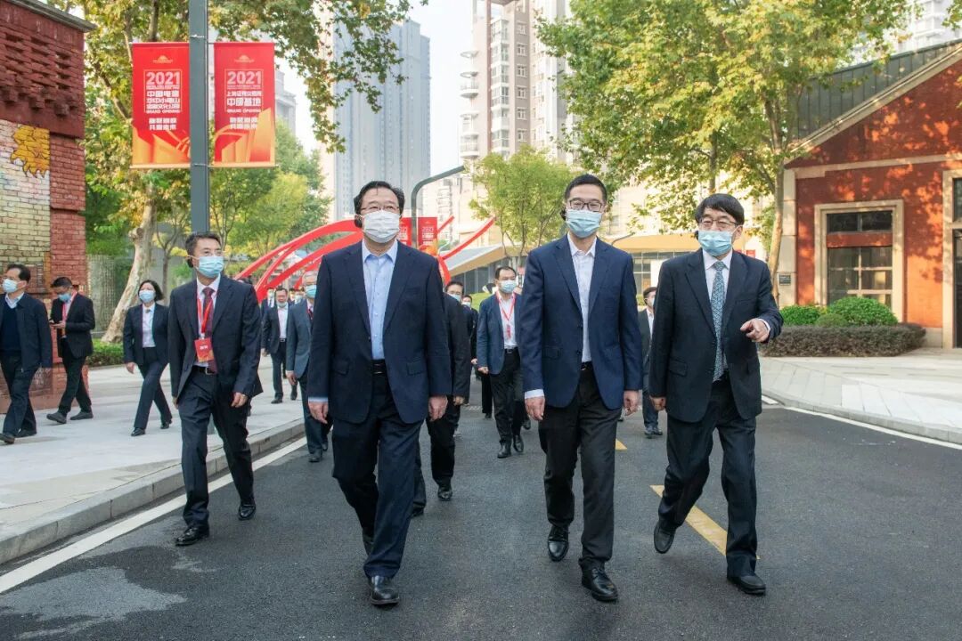 湖北省副省长宁咏,武汉市市委常委,副市长江伟,上海证券交易所副理事