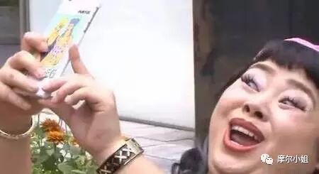 日本時尚教主渡邊直美丨如何用0斤的體重迷倒眾男神 摩爾小姐 微文庫