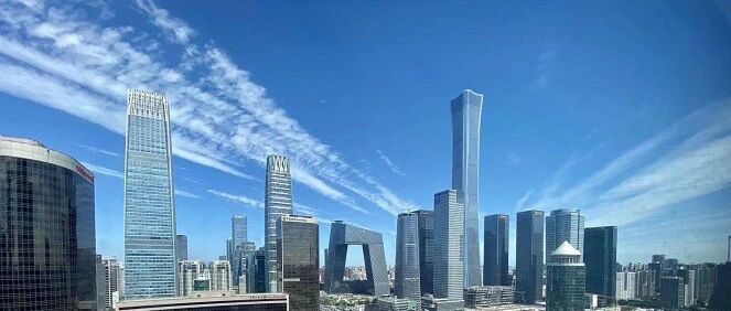 ​周末重磅！一行两会外汇局最新发声，关乎人民币、股市、房地产、中概股……