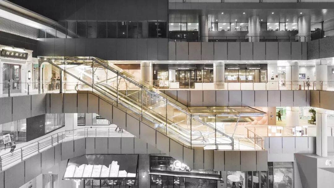 【钢结构·建筑】当设计任务是一个钢结构的“雨棚罩子”时，我们