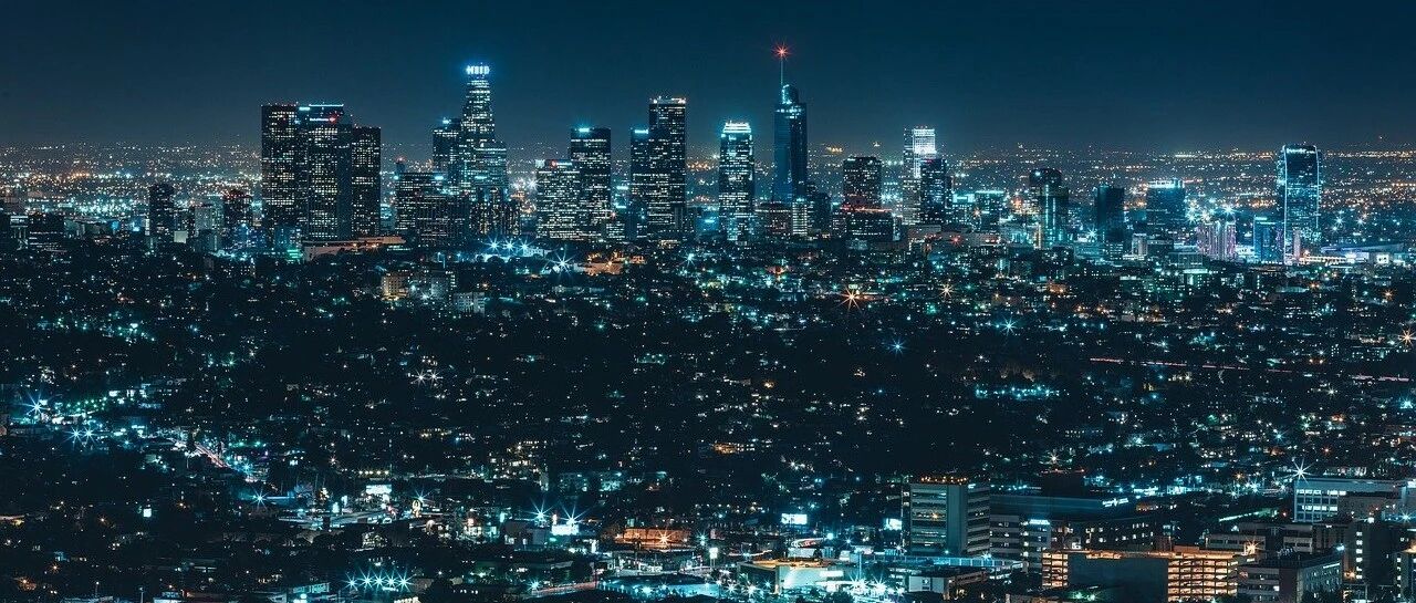 智慧城市建设的五个特点及四种模式