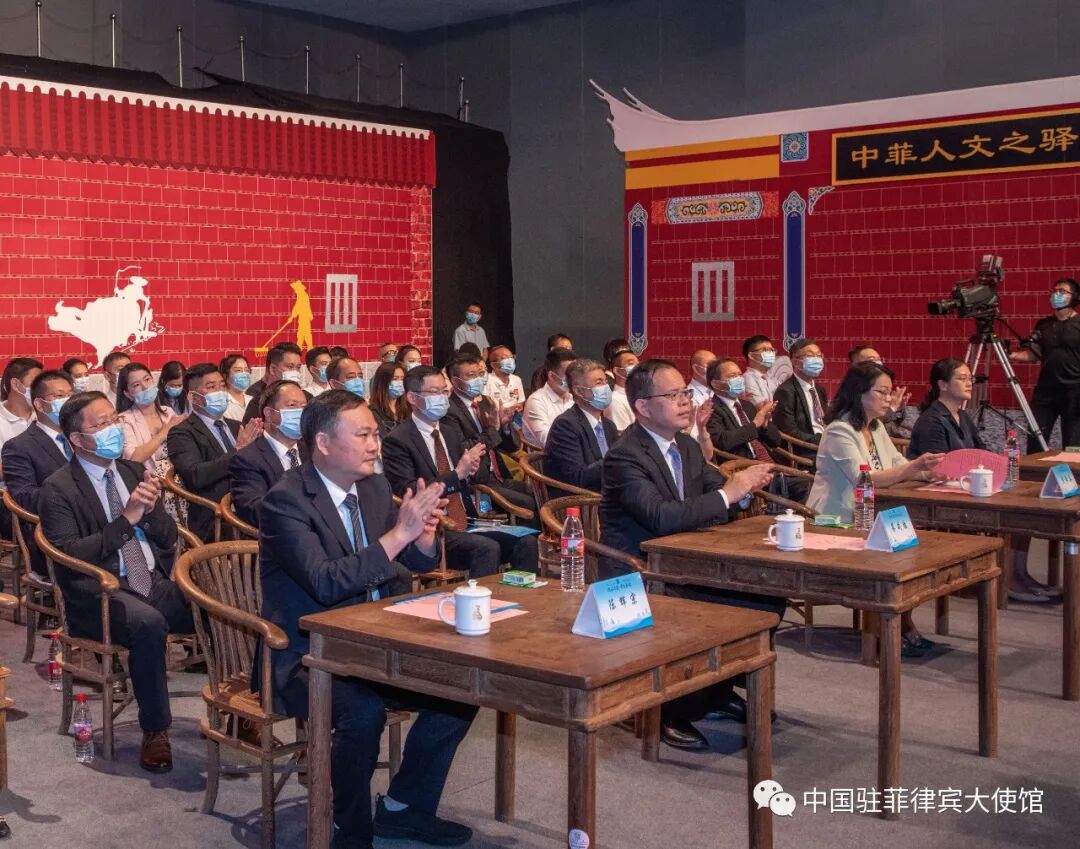 驻达沃总领事黎林,驻拉瓦格代理馆长领事孙卫东,福建省人民政府外事