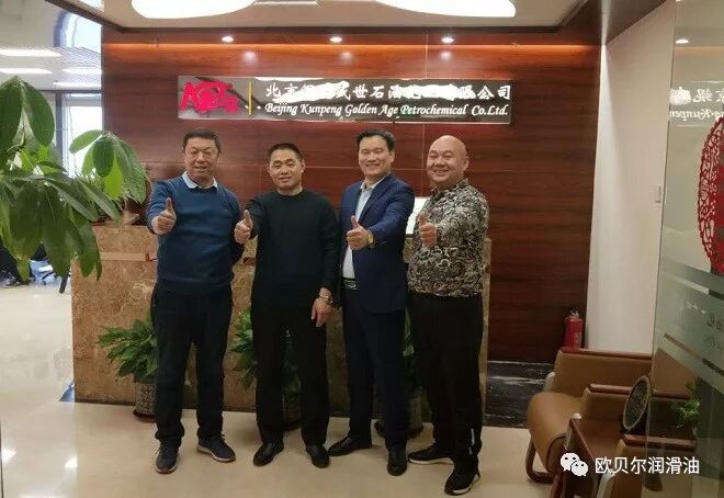 风云际会 、谁与争锋？