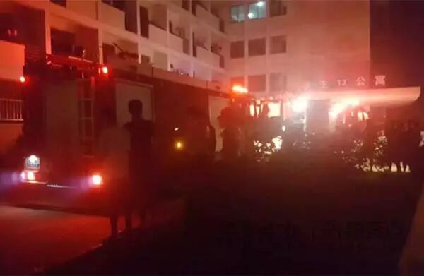 风靡国内的自热火锅，危害堪比炸弹