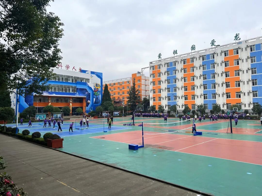 拜访汉中市教育局副局长和龙岗中学副校长 - aese国际教育中心