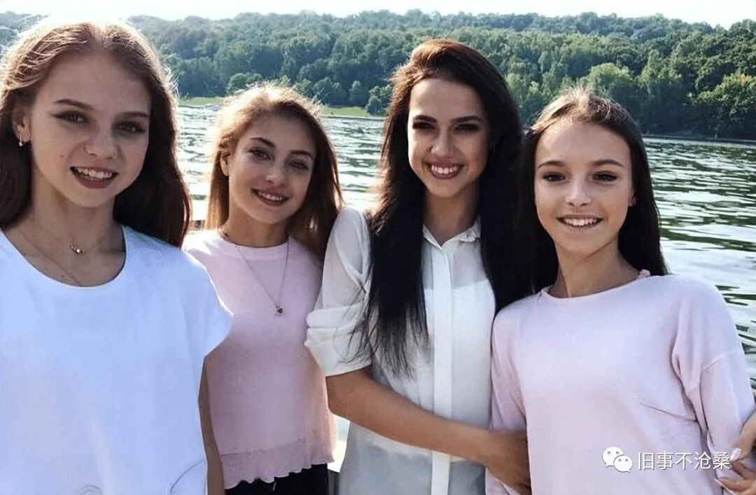 mc吴迪女友钱月照片_美国人平均工资多少钱一个月