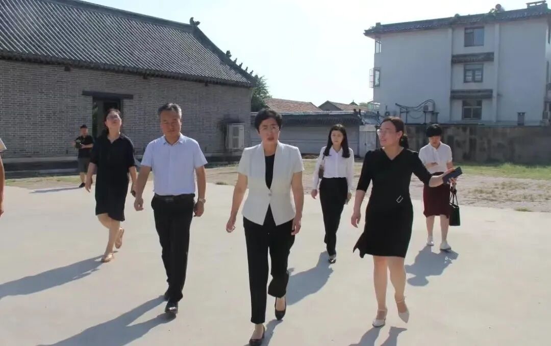 曲阜市委书记党校校长李丽到市委党校调研指导工作