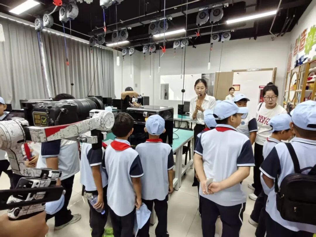 【教育学院·学院快讯】研学启新，筑梦前行｜雄安容西望泉小学走进保定理工学院开展研学之旅