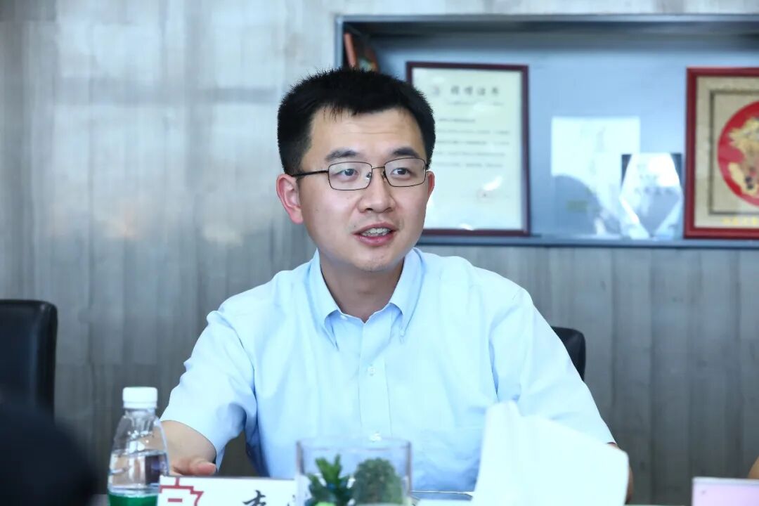 “清华之友-张其成奖学金”正式捐赠设立，首批资金100万元