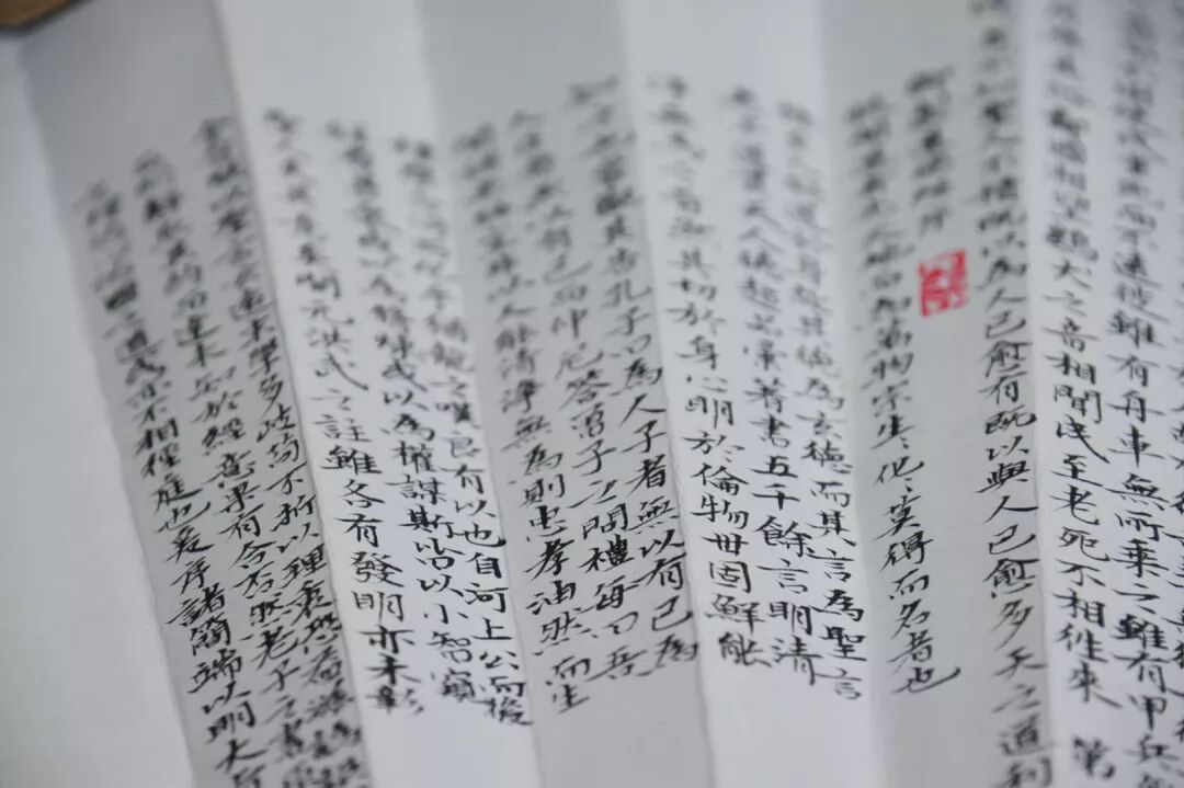 颜玉利■颜玉利书法欣赏：小楷折扇《道德经》