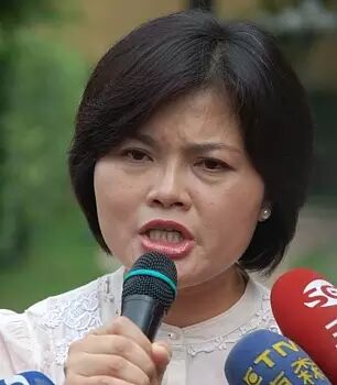 国民党"立委"张丽善认为,如果丧失钓鱼台主权就等于是丧权辱国,蔡英文