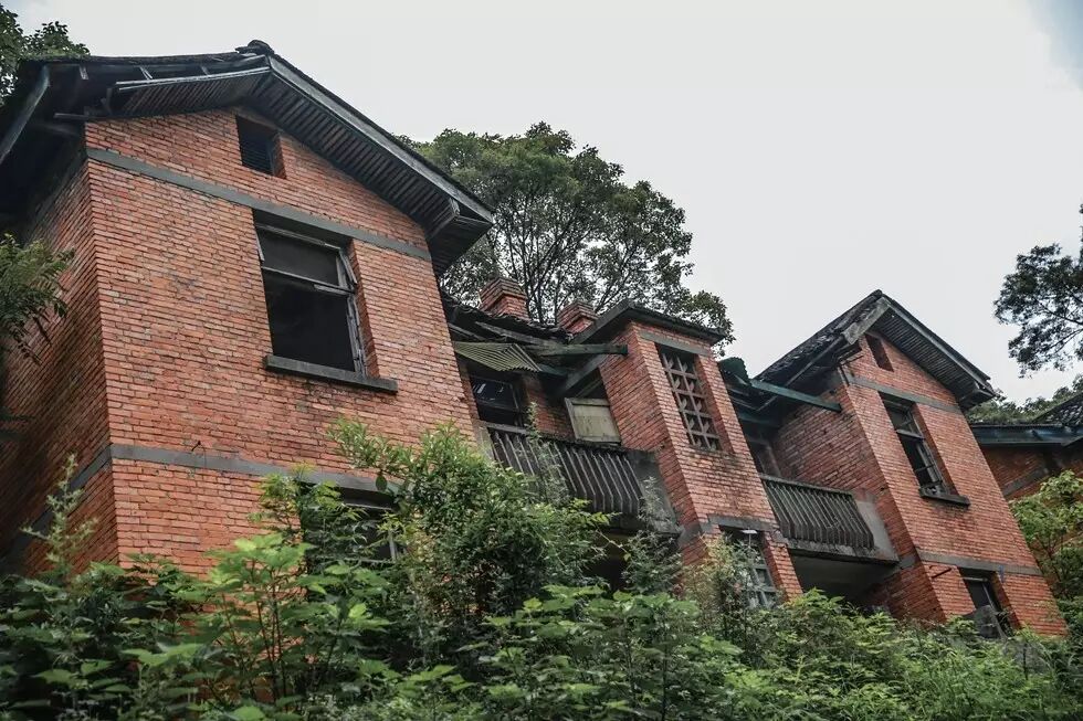 带你走进网传诡异的成都废弃工厂