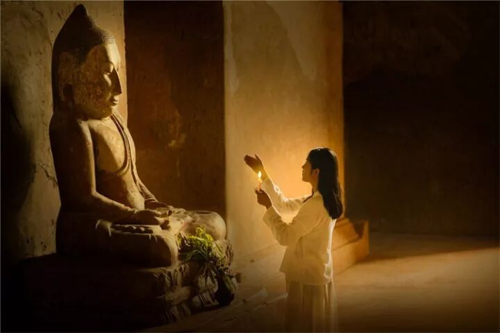 千万别喊穷，否则哭穷真变穷！