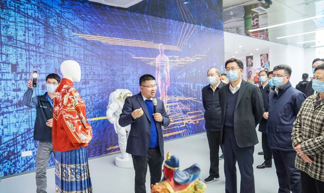 全国人大代表一行莅临先临三维视察指导