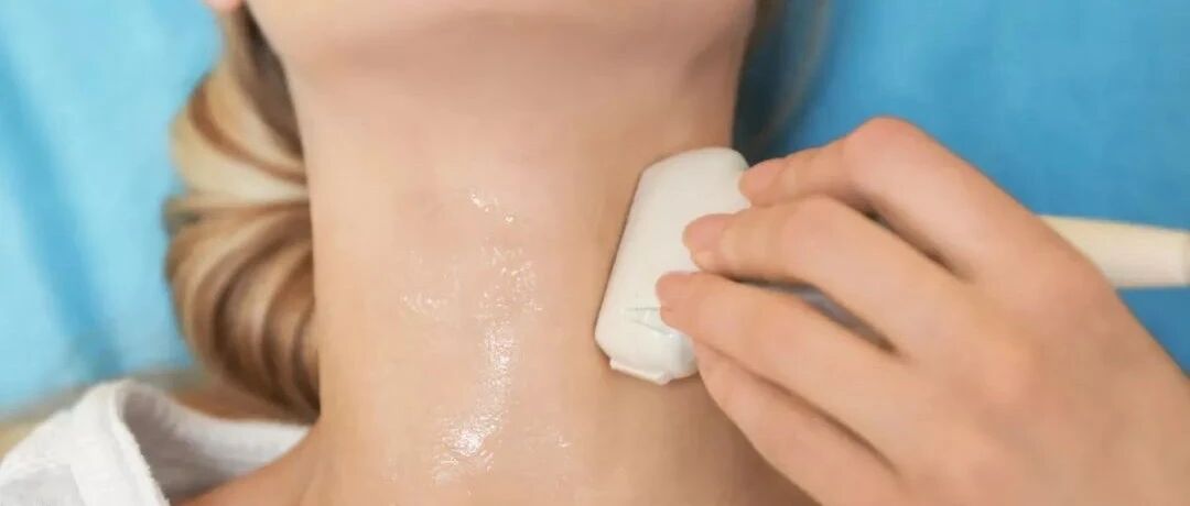 摸摸脖子下面这里有没有肿大？它名列我国十大高发性恶性肿瘤，但只要尽早确诊，治愈率很高！