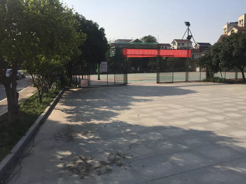 男子砸了廣場舞音響就跑 大媽舞照跳：音響有的是