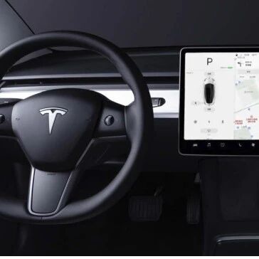 单踏板模式有违驾驶逻辑?开电车前司机要不要培训?十问特斯拉刹车门事件