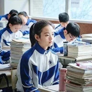 差1分位次相差1000名，难！高考二段线志愿填报即将开始，这一梯队的考生学校和专业怎么选？