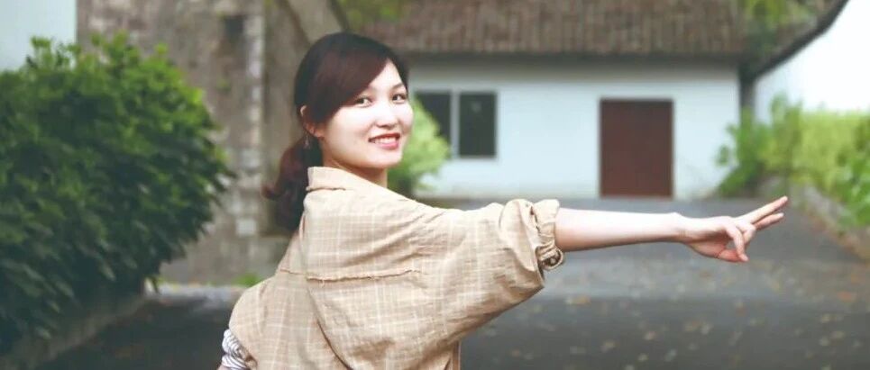 “你给我男友般的依靠，感谢你！”杭州新手妈妈为什么给一个90后姑娘送去锦旗？