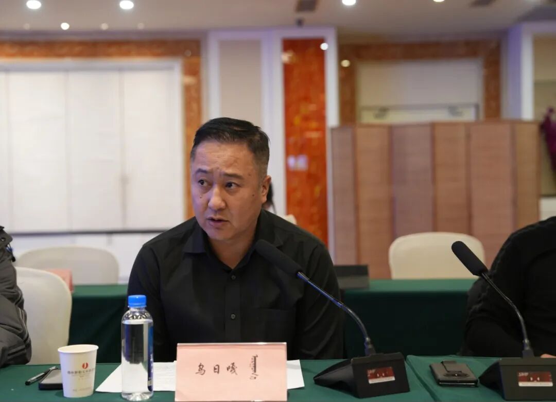 基层艺讯 | 锡林郭勒盟文联召开推动文艺工作高质量发展座谈会 第12张