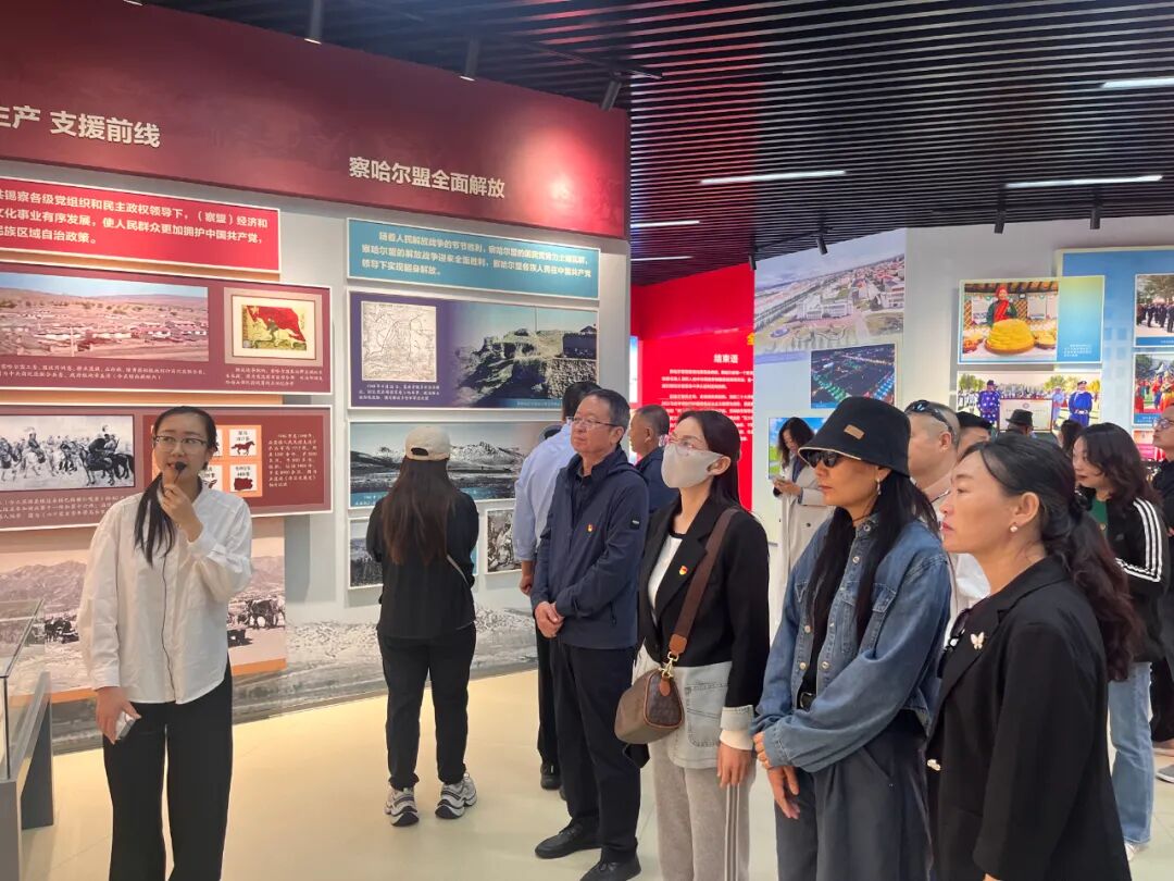 基层艺讯 | “情暖草原 爱固北疆”走边关文学采风创作活动启动 第3张