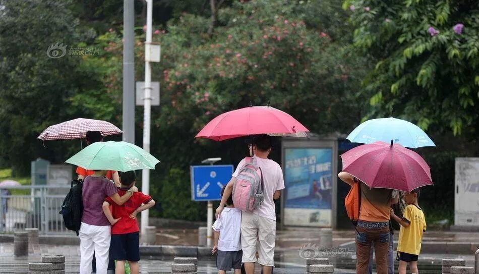 千万不要送孩子到香港上学_香港孩子上学要钱吗_送孩子去香港留学安全吗
