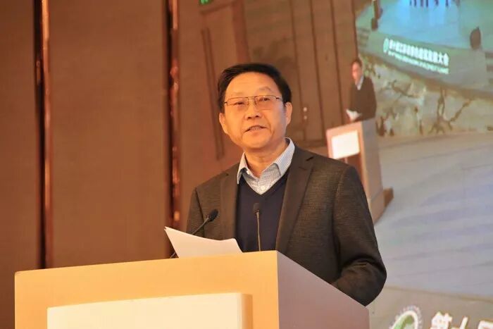 ▲刘大威副厅长主持会议