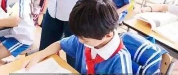 自从发明了“恶意返乡”，“恶意补课”也来了