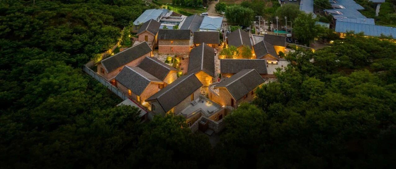 长城脚下的神秘村：邻居全部大有来头，有夫妻砸1个亿入住